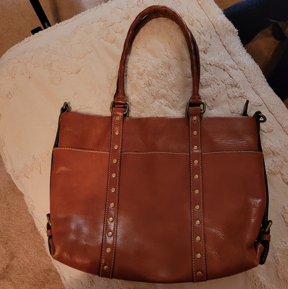 Patricia Nash Handbags - 🌻 PATRICIA NASH LEATHER LARGE TOTE 🌻